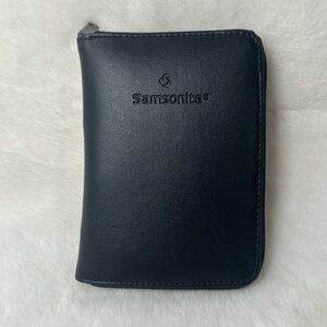 Samsonite travel folio back